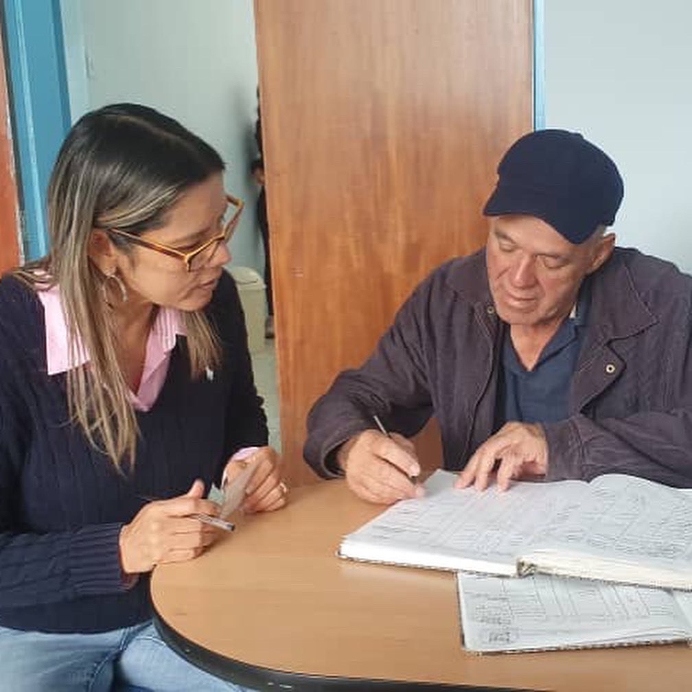 photo_5172639688685628066_y