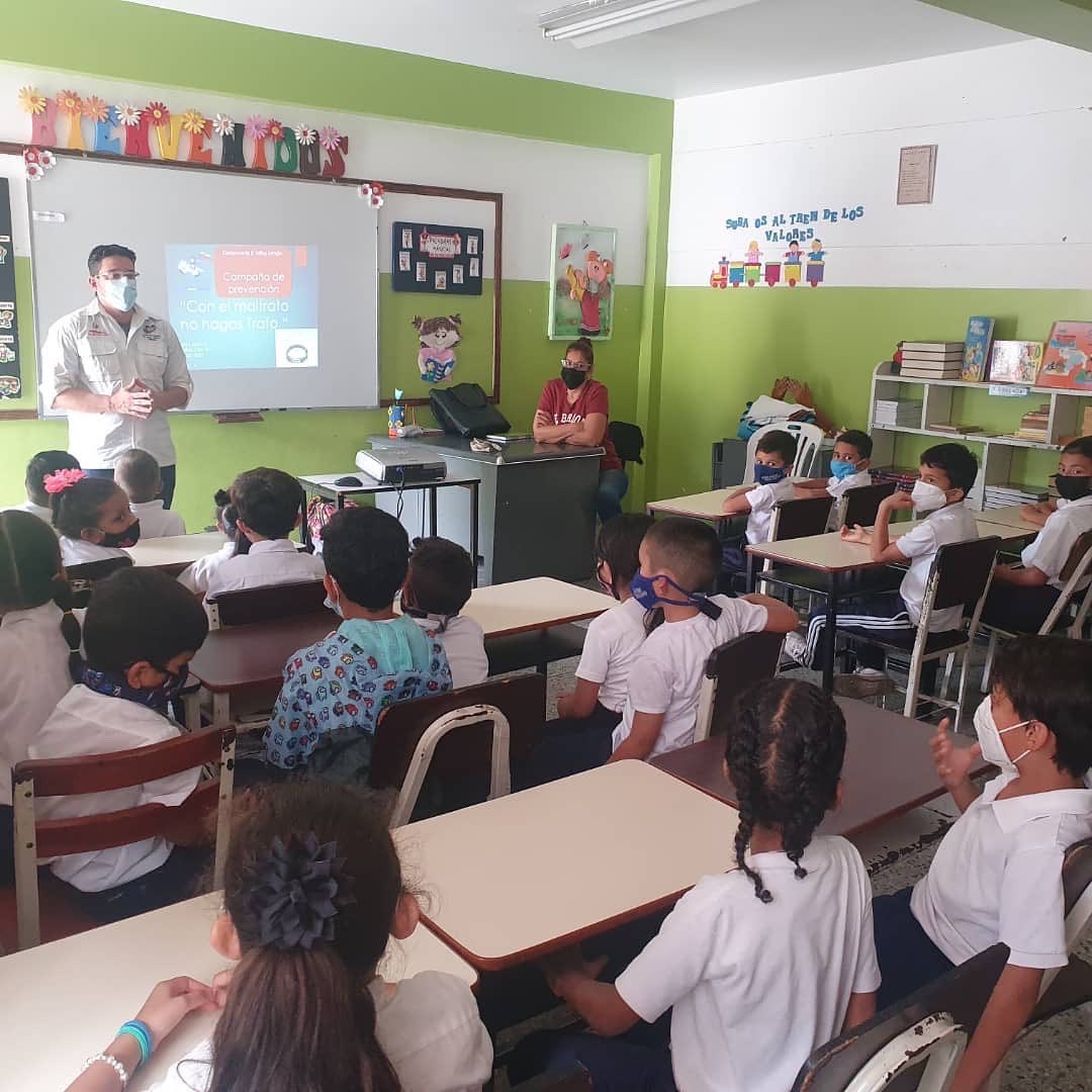 photo_5172639688685628067_y