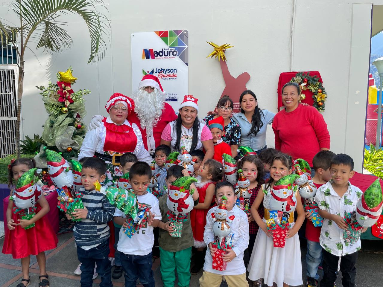 photo_5172639688685628088_y