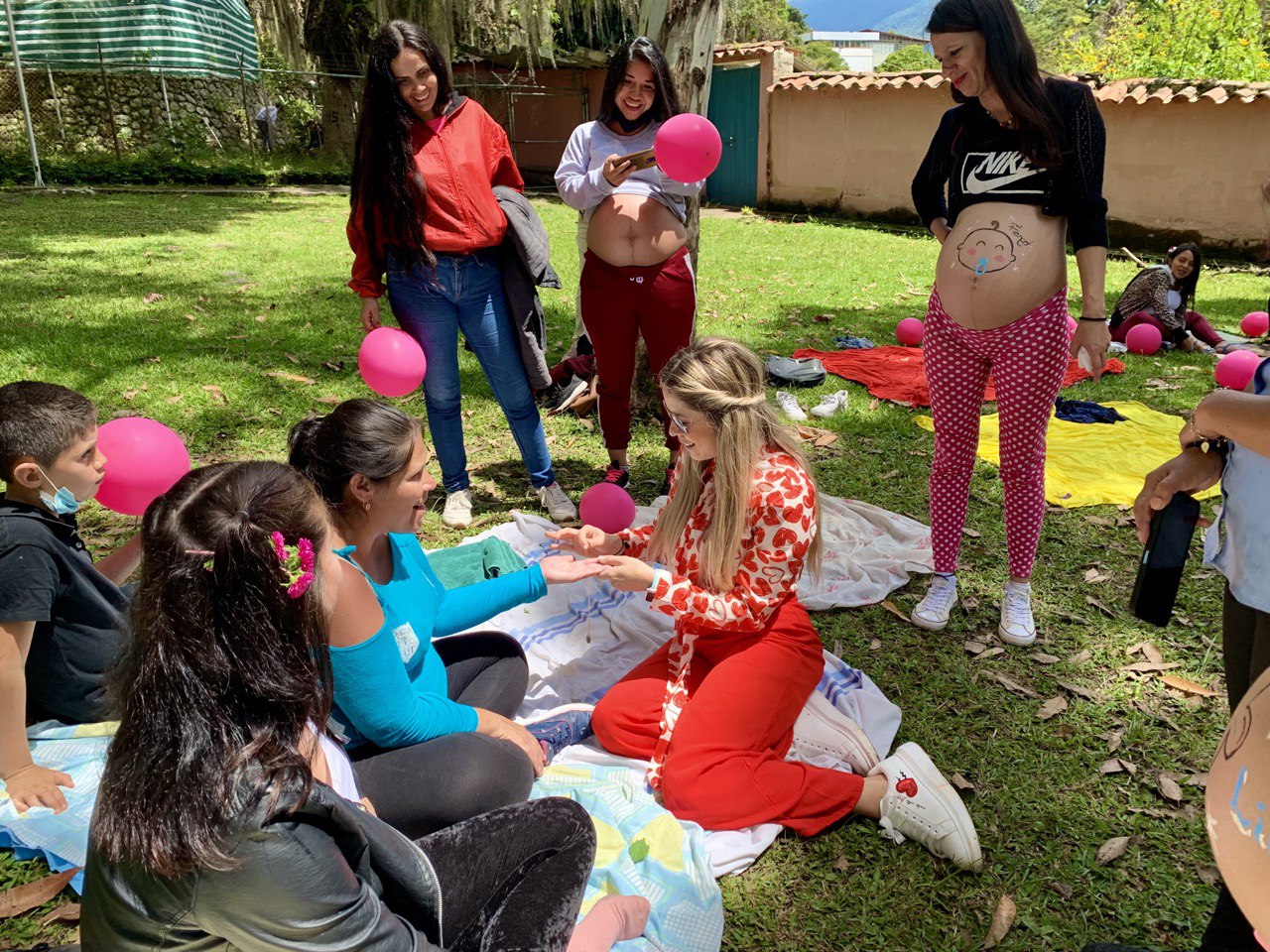 photo_5172639688685628156_y