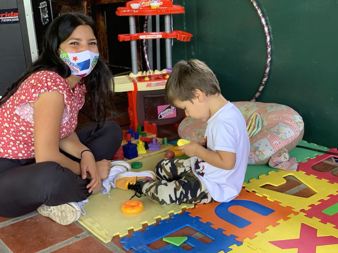 photo_5172639688685628176_y