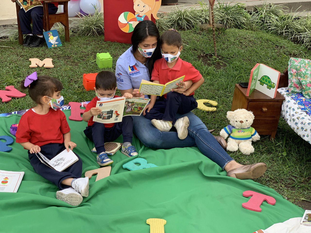 photo_5172639688685628181_y