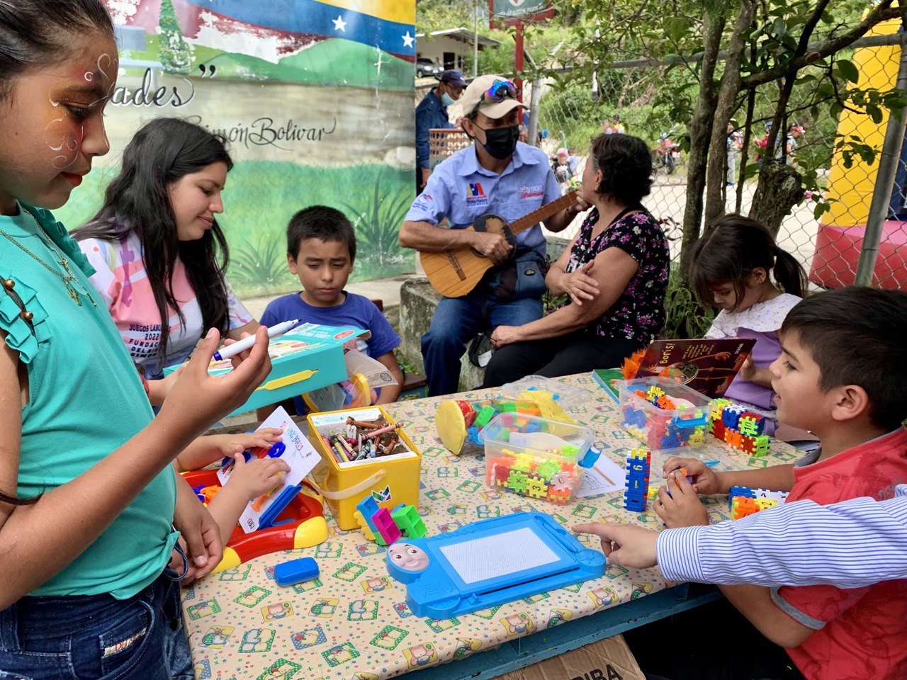 photo_5172639688685628183_y